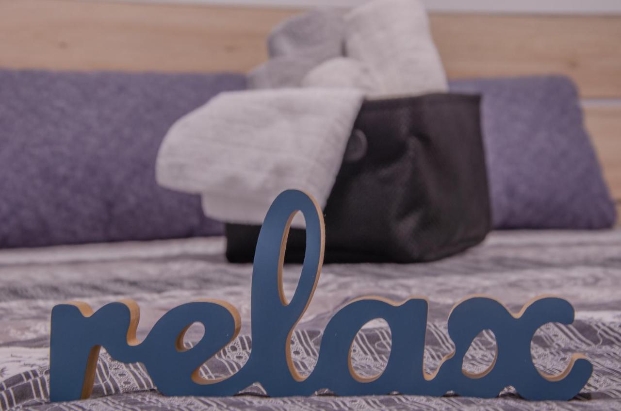 Oros House Apartmanház Orosháza Esterno foto